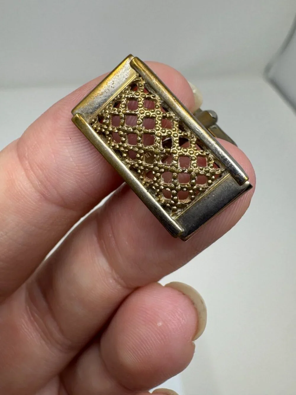 The Unbranded Brand vintage gold